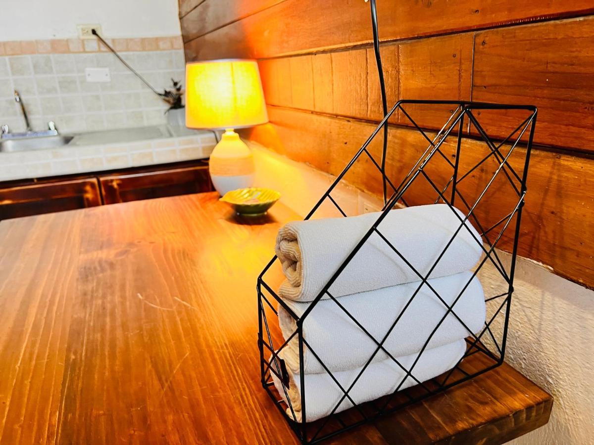 Hotel Adventure Lodge Jaco Ngoại thất bức ảnh